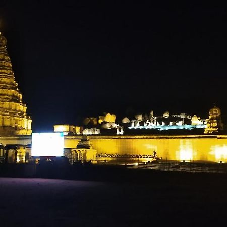 Funky Monkey Home Stay Hampi Exterior photo