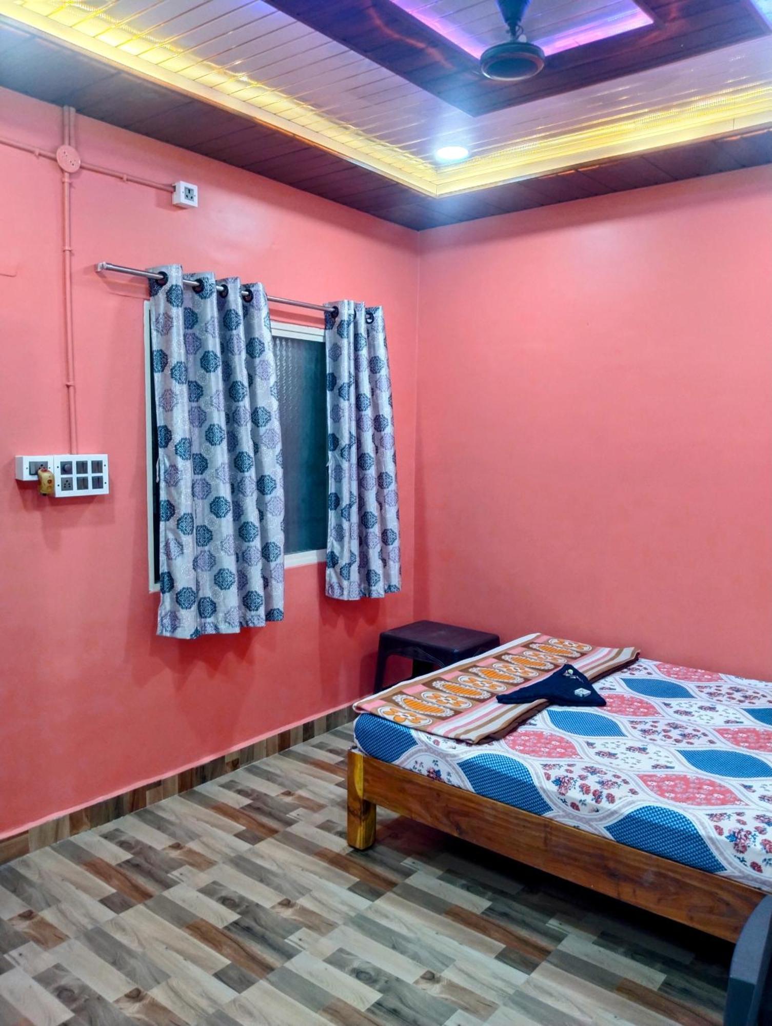 Funky Monkey Home Stay Hampi Exterior photo