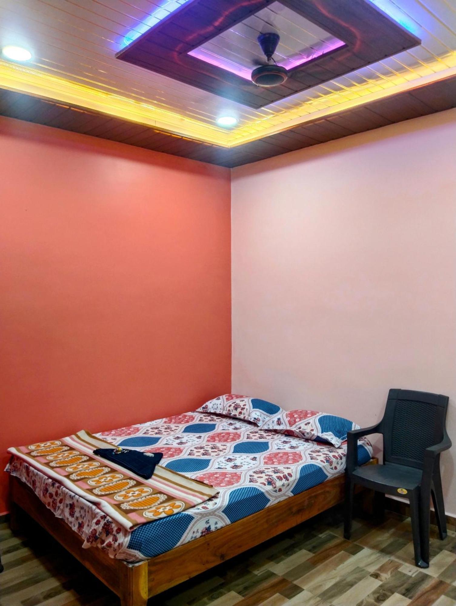 Funky Monkey Home Stay Hampi Exterior photo